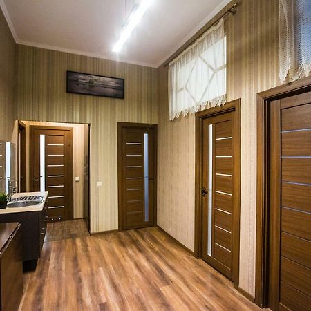 Auberge de jeunesse Baker'S Street à Lviv Extérieur photo